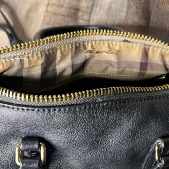 Authentic Burberry Black Leather Handbag/Crossbody/Satchel - Picture 5 of 16